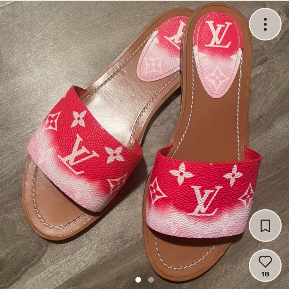 Lv sandal
